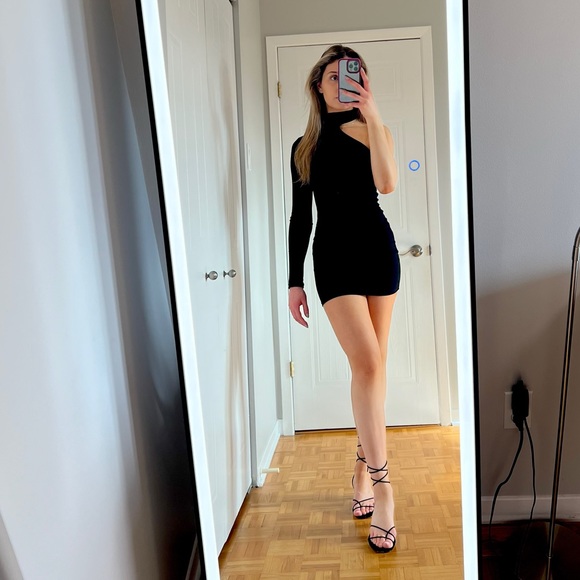 Motel Rocks Black One-Shoulder Dress - Picture 2 of 5